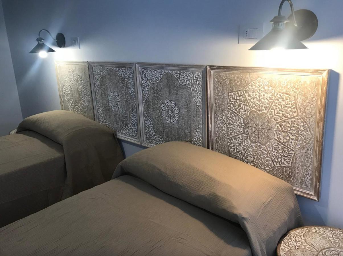 Bellhome 1 - Elegante Appartamento Nel Centro Di Bari Exterior foto